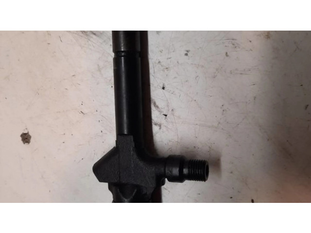 Vstřikovač RF7J13H50 Mazda 5 pro naftový motor 2.0