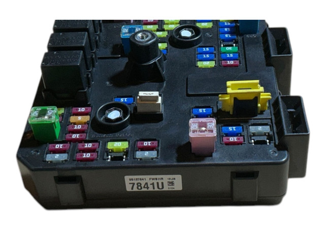 Pojistková skříňka 95137841, 7841U Opel Antara 2012