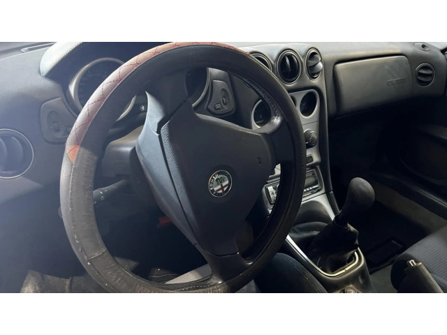 Подушка безопасности водителя    Alfa Romeo GT