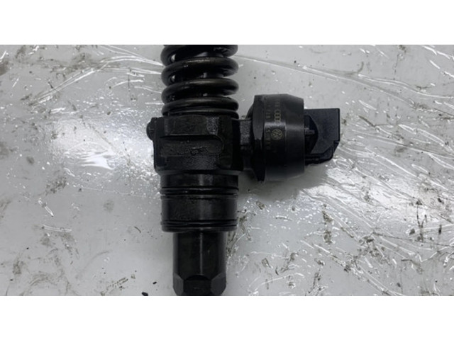 Vstřikovač 038130073, 038130073AG Audi A3 S3 8L pro naftový motor 1.9