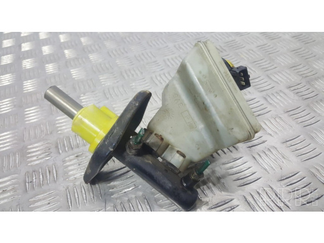 Главный тормозной цилиндр