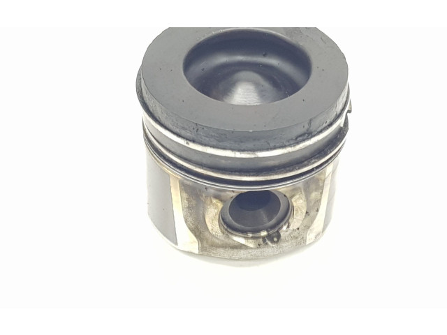  Поршень с шатуном  1607373680, 1607373680  Peugeot 2008 I  