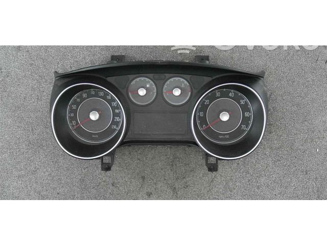 Přístrojová deska Fiat Punto Evo 2012 51927142, 51917424