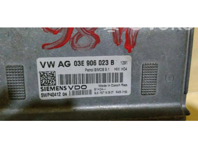 Блок управления двигателем ECU 03E906023B Skoda Fabia Mk2 (5J)