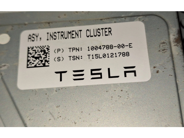 Přístrojová deska  Tesla Model S 2016 100478800E, T15L0121788  