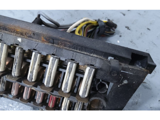 Ящик предохранителей (комплект)    A1235400350, 1235400350   Mercedes-Benz 200 300 W123