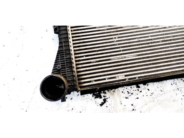 Интеркулер  1K0145803A, B5896   Volkswagen Touran I 