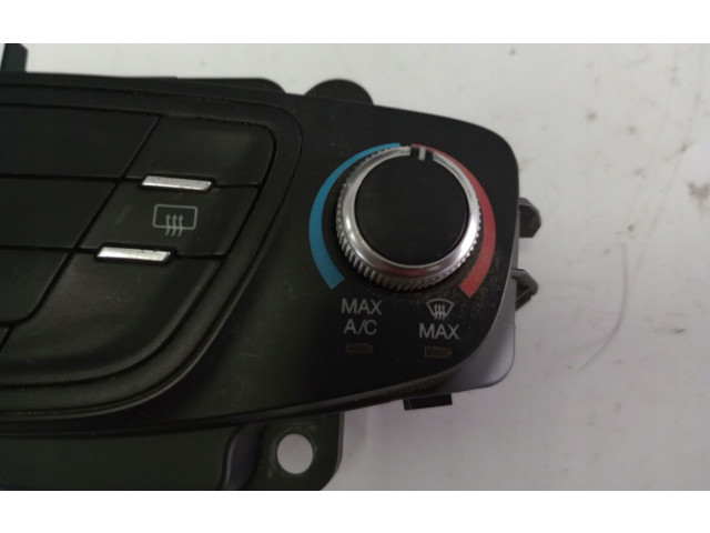 Блок управления климат-контролем AV1T19980AF   Ford B-MAX