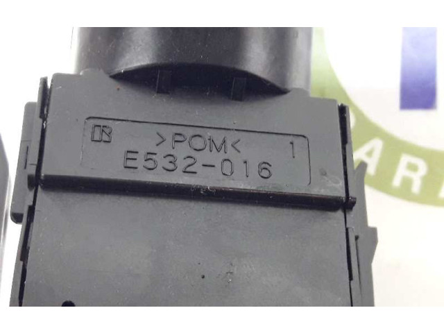 Ручка стеклоочистителей 1614382280, E532016   Citroen C-Crosser