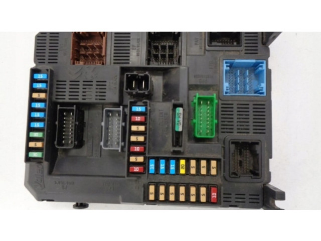 Блок предохранителей 9807531680   Peugeot 2008 I    