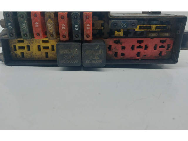 Блок предохранителей Jeep Cherokee XJ