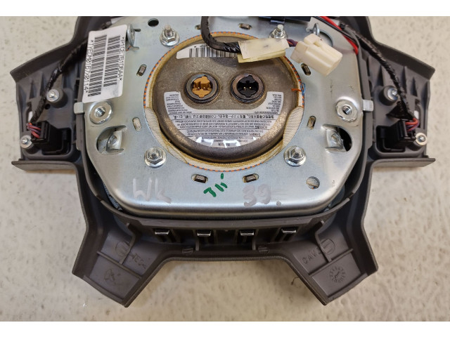 Подушка безопасности водителя    Jeep Grand Cherokee (WK)