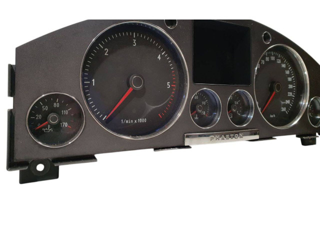 Панель приборов 3D0920982H   Volkswagen Phaeton       