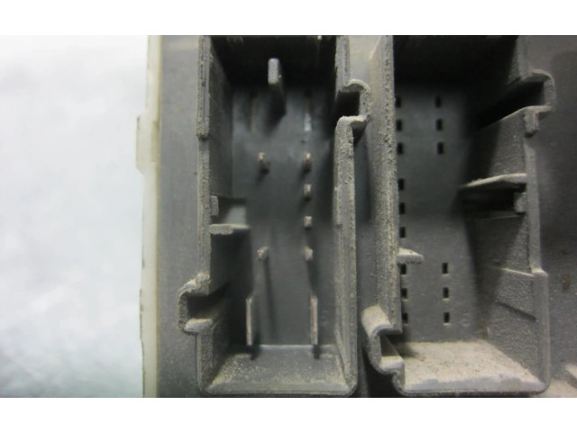 Блок предохранителей 1C15-8C607-AE Ford Transit