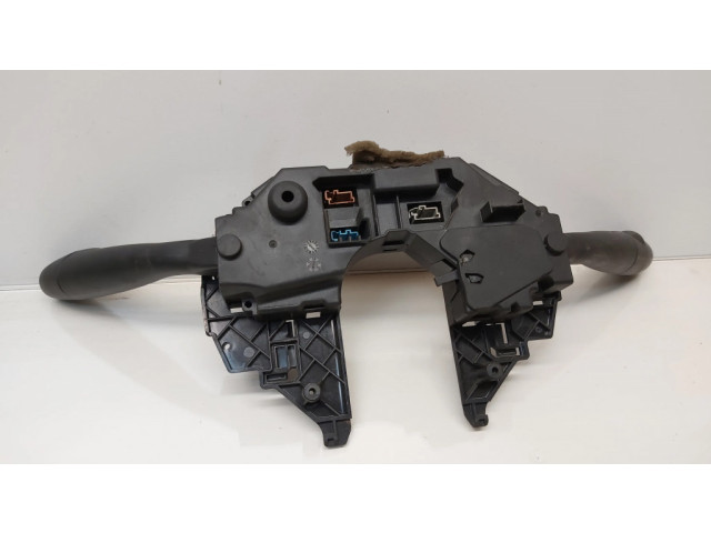 Подрулевой переключатель 96720603XT   Citroen C5