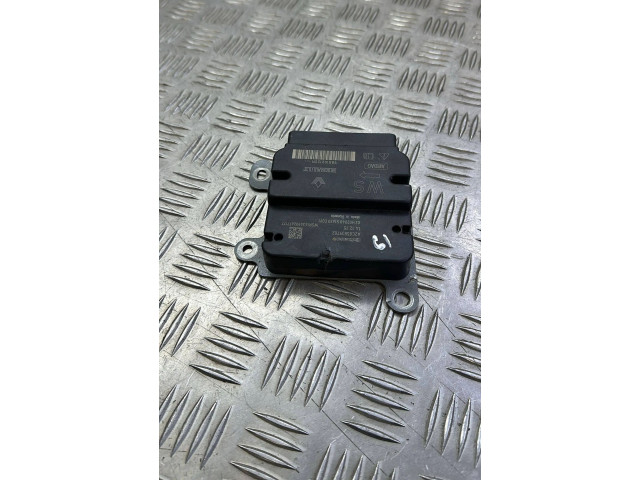 Блок подушек безопасности 985102122R Dacia Dokker