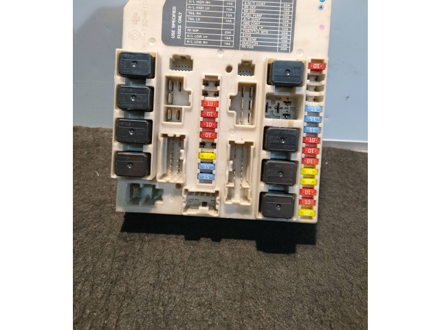 Pojistková skříňka DU101, 5T20 Nissan Note (E11) 2007