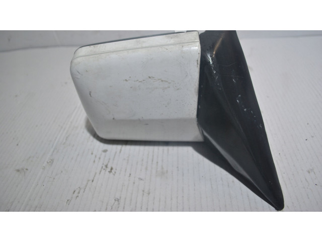 Zpětné zrcátko Mercedes-Benz E W124 2011