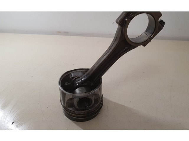 Поршень с шатуном CAY 03LA Volkswagen Golf VI