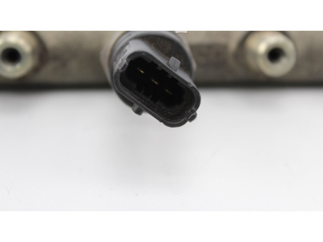 Топливная рампа 445214024 Mitsubishi Carisma для двигателя F9Q1