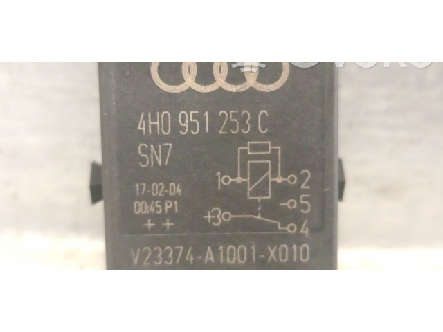 Pojistková skříňka 4H0951253C Volkswagen Caddy 2017