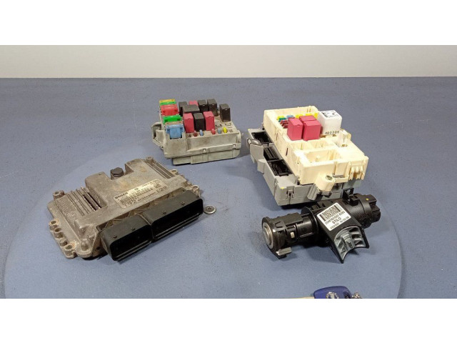 Блок управления двигателем ECU