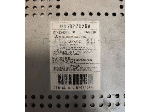 Радио/ проигрыватель CD/DVD / навигация MR587702HA, 570770620 Mitsubishi Colt