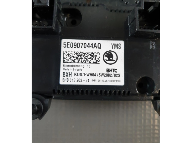 Блок управления климат-контролем 5E0907044AQ   Skoda Octavia Mk3 (5E)