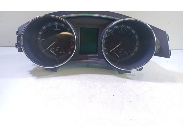 Панель приборов 3T1920841H   Skoda Superb B6 (3T)       