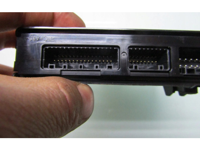 Блок управления B0J8675M0, B0J8675M0D Mazda 3