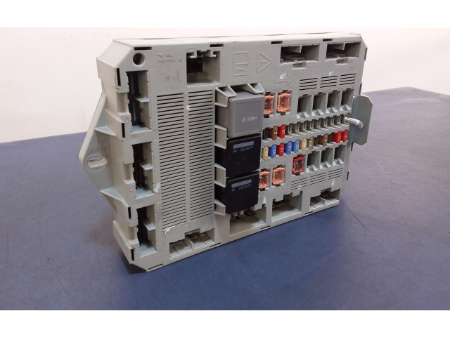 Блок предохранителей 8X2T-14B476-BD Jaguar XF X250