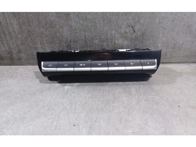 Блок управления климат-контролем 10703154   MG ZS