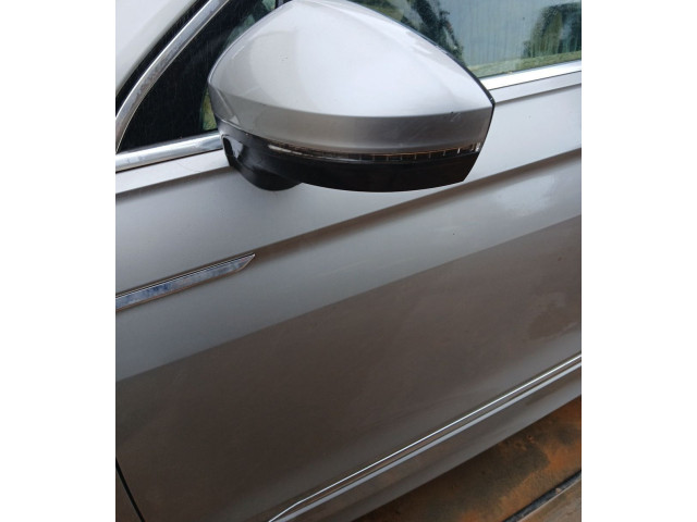 Zpětné zrcátko Volkswagen Tiguan 2019 E8047979, abatible