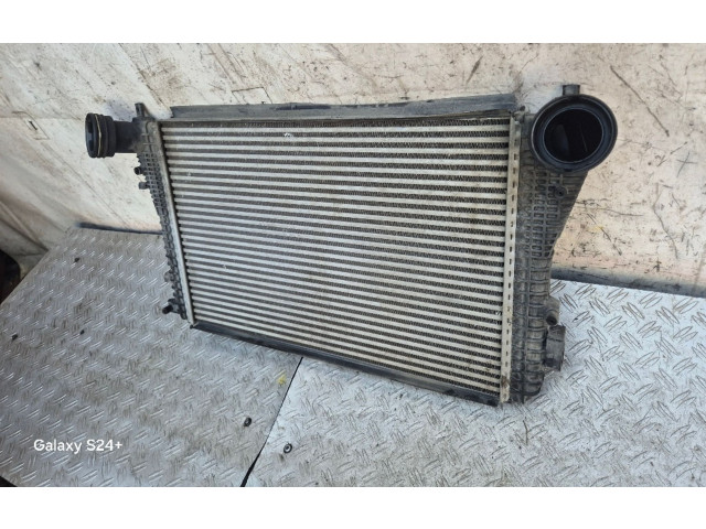 Интеркулер 1K0145803T Volkswagen Golf Plus