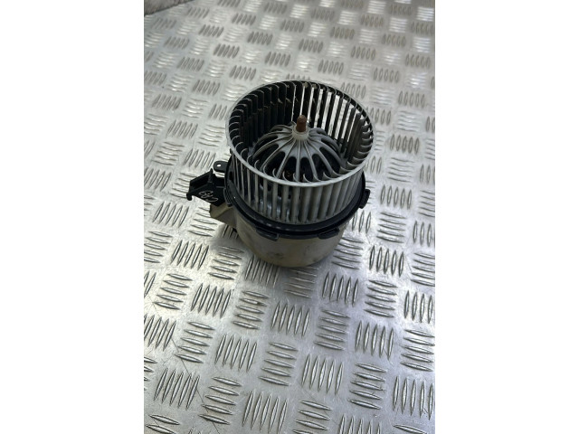 Вентилятор печки       Audi Q5 SQ5