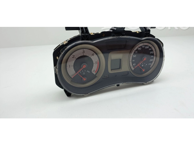 Панель приборов 8200582709   Renault Clio III       