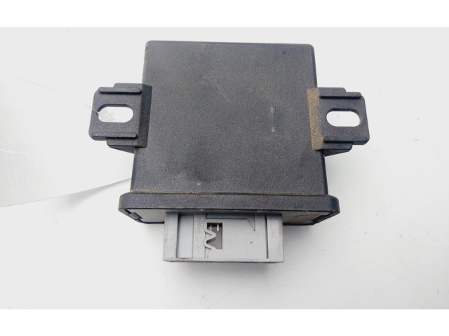 Řídící jednotka 8P0907357F   Audi Q7 4L 2006