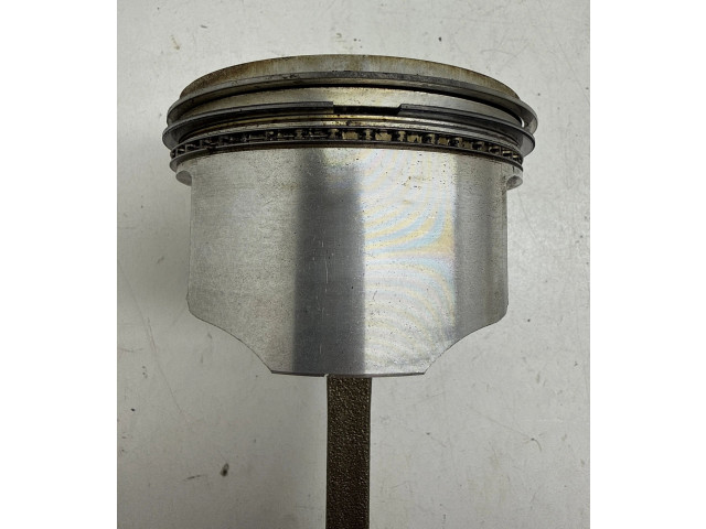 Поршень с шатуном 3UZ 133015008002 Lexus LS UCF30