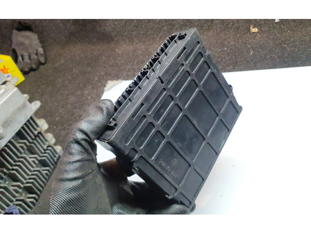 Блок управления двигателя E2173777, E2173777H Mitsubishi Colt