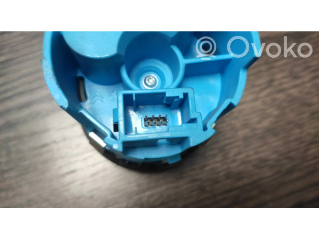 Включатель / ручка переключения передач