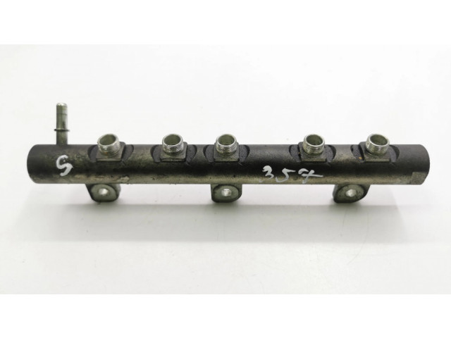 Магистральная трубка топлива