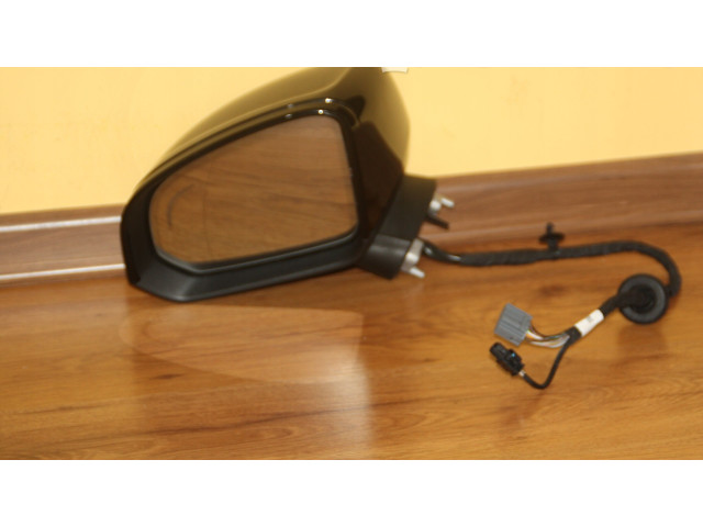 Зеркало электрическое Volvo XC40 - года