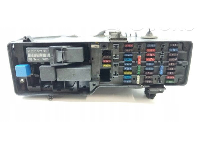 Pojistková skříňka 2025400250 Mercedes-Benz C W202 1996