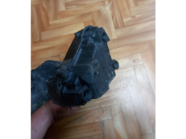 Pojistková skříňka 7L0937576B Audi Q7 4L 2012