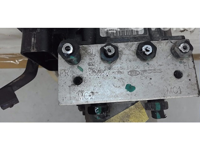Блок АБС 589201P2A0   KIA  Venga   -  года