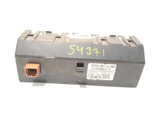 Моторчик дворников 9813759880    Peugeot Expert