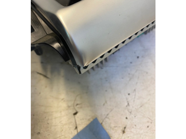 Дисплей    104500603E, 600890600C   Tesla Model X