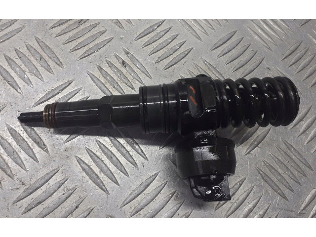 Форсунка 038130073AC Skoda Fabia Mk1 (6Y)