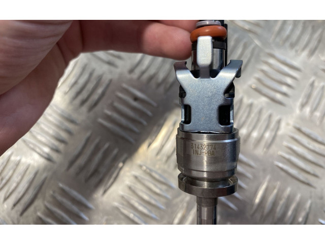 Форсунка 31432774    Volvo XC40 для бензинового двигателя  2