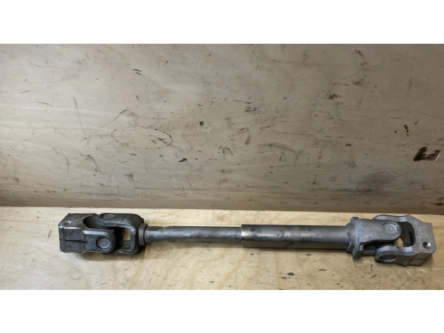 Крестовидная связь оси рулевого колеса